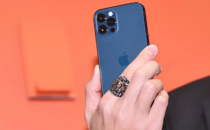 康保苹果手机维修分享iPhone12系列重启方法教程 